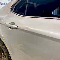 Toyota Camry дверь